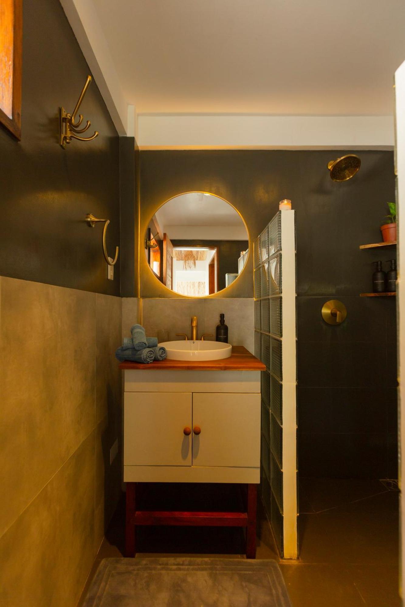 Lugadia Villas El Nido Room photo